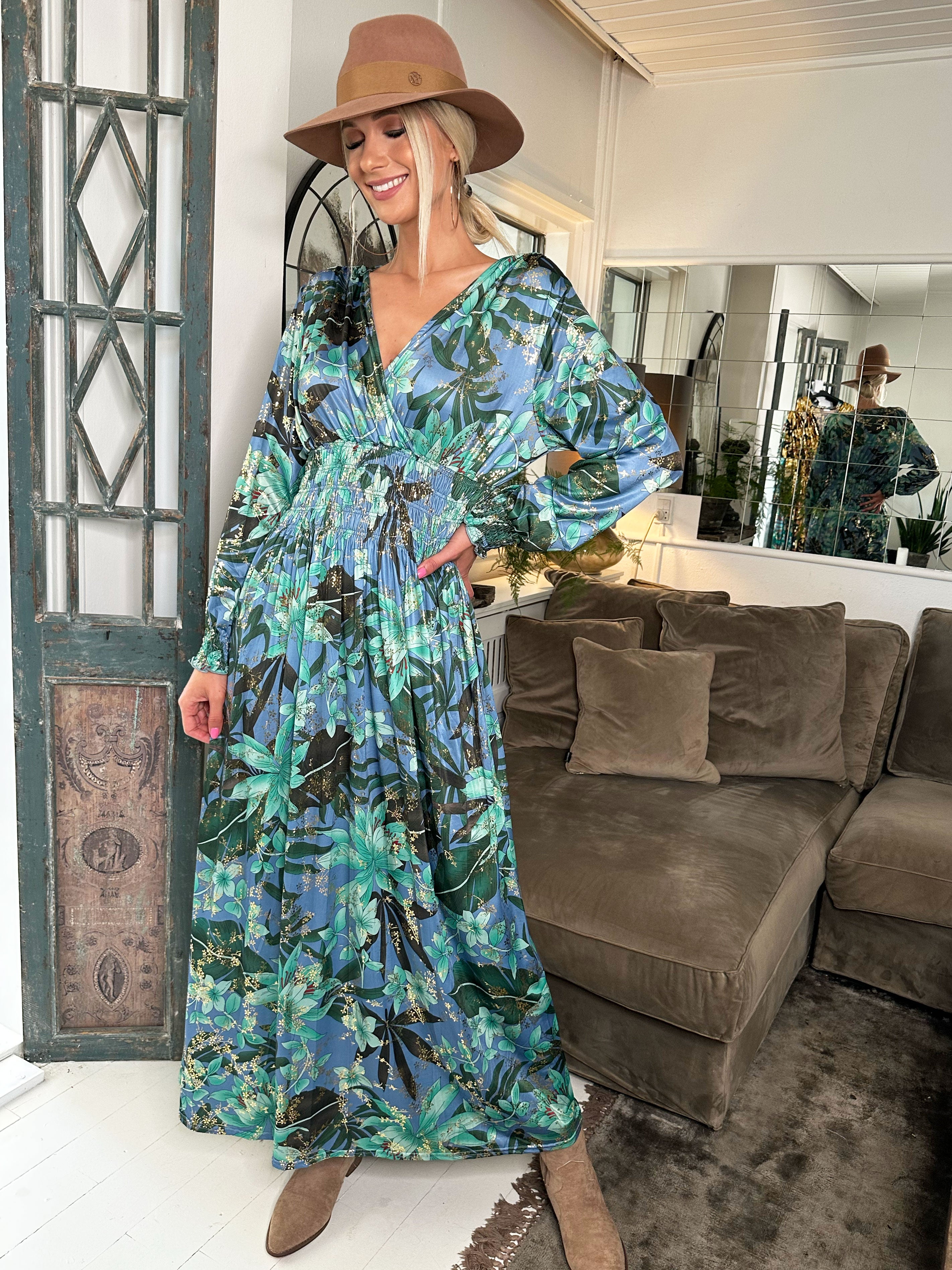 Pams L/S - Lang elastisk kjole i krølfrit stof med lange ærmer